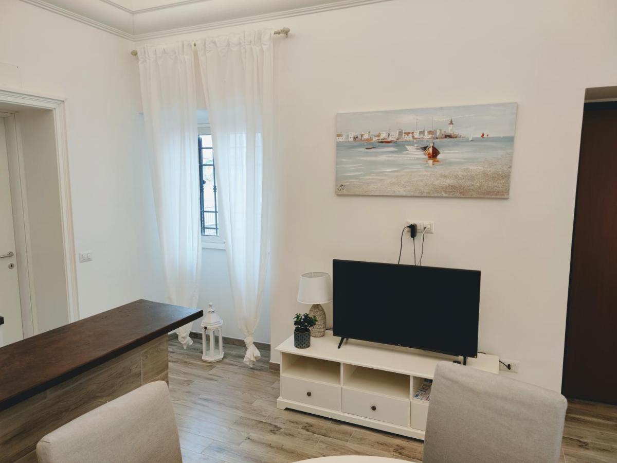 Christy Suite Elegante Appartamento Nel Centro Storico Di Anzio Exteriér fotografie